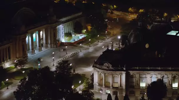 Découvrez ces magnifiques images de drone de Paris, la nuit