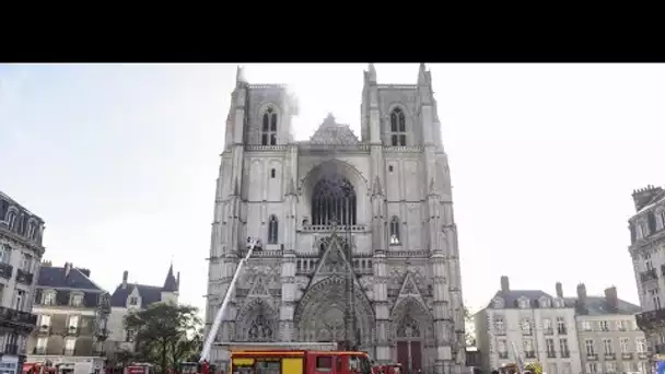 France : l'incendie dans la cathédrale de Nantes est "circonscrit", la piste criminelle privilégiée