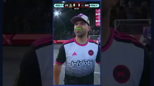 Un petit citron pour Agüero avant de tirer un penalty en Kings World Cup