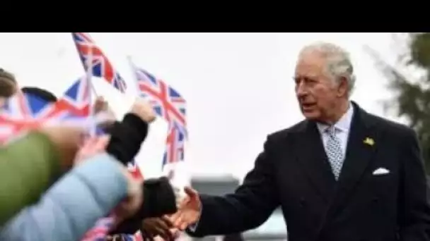 Le prince Charles remplace la reine alors qu'il apporte un changement historique à la Grande-Bretagn