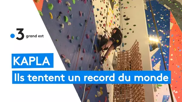 Kapla : des scouts veulent battre un record du monde de la plus haute tour