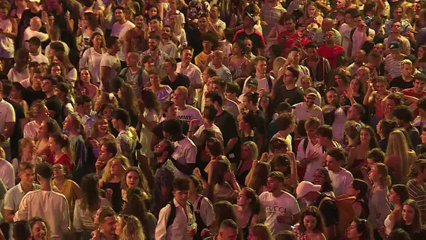 Pas de gestes "barrière" à Nice lors d'un concert de 5000 personnes