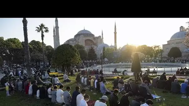 Premier Aïd el-Fitr dans la "nouvelle" mosquée Sainte-Sophie