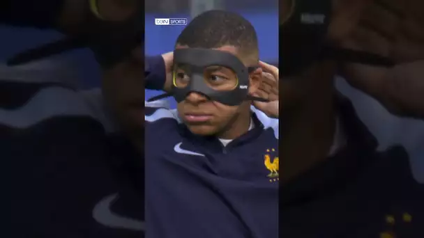 Kylian Mbappé avec son masque officiel 😎🇫🇷 #shorts