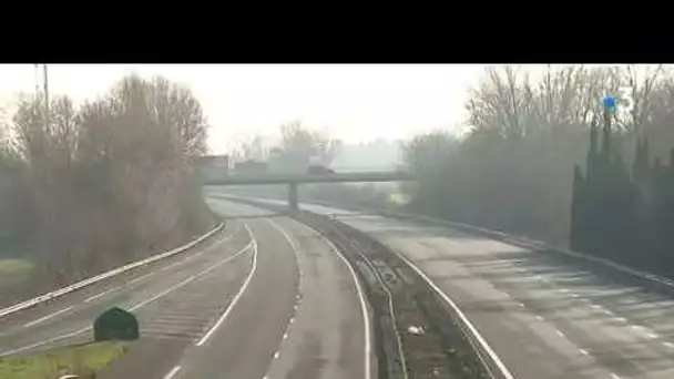 A 61 fermée : les agriculteurs font passer les automobilistes par La Piège