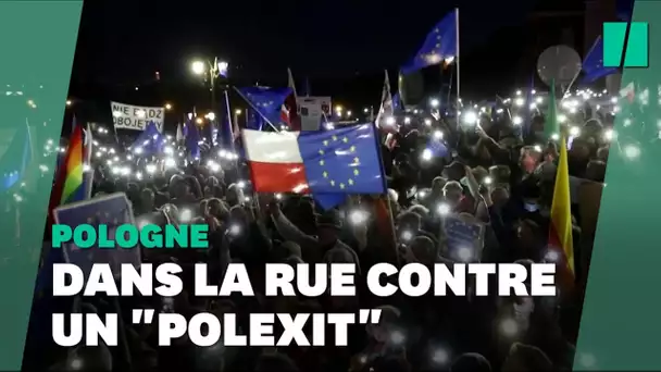 Contre un "Polexit", des dizaines de milliers de Polonais ont défilé dans les rues