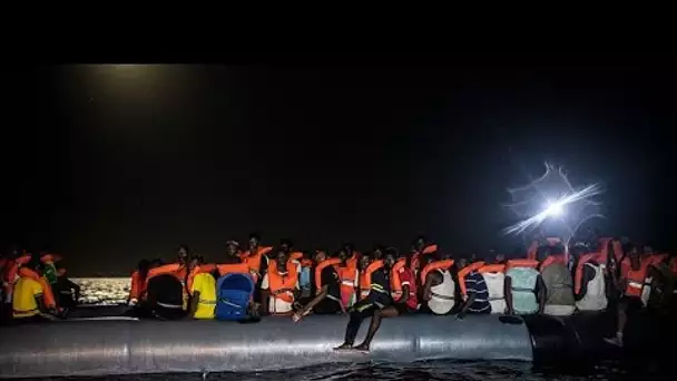 Détresse et colère à Lampedusa, submergée par l'arrivée de migrants