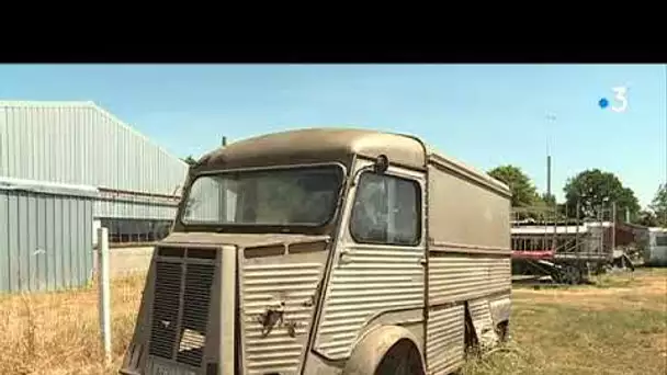 Après sa 2CV en bois, ce retraité Tourangeau s&#039;attaque au tube de Citroën... toujours en bois