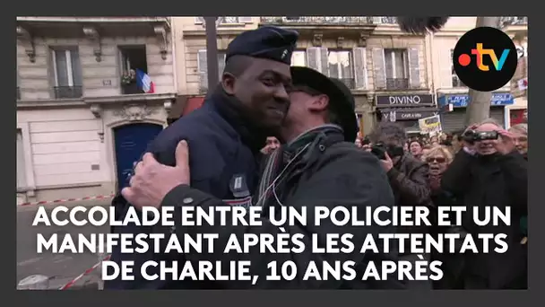 Nous avons retrouvé ce CRS embrassé par un manifestant en 2015 suite à l'attentat de Charlie Hebdo