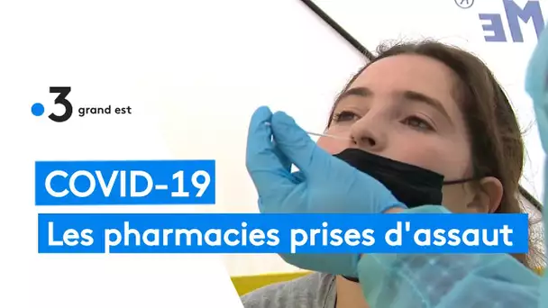 Covid-19 : les pharmacies prises d'assaut pour la réalisation de tests PCR ou antigéniques