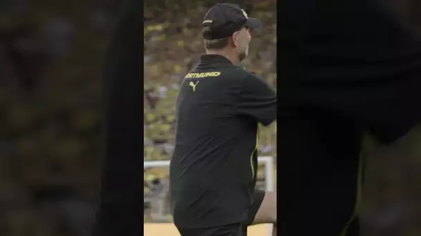 🤩 Jürgen Klopp de retour à Dortmund devant le Mur Jaune ! #shorts