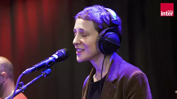 INÉDIT Stacey Kent interprète "La Valse des lilas" dans Boomerang