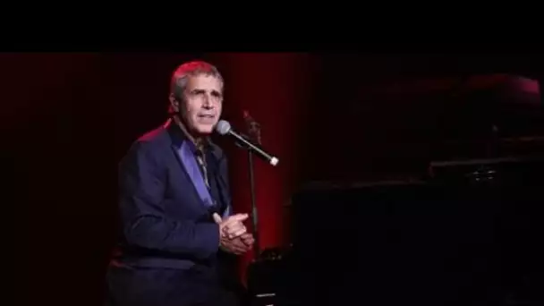 Julien Clerc dévoile la déchirante confidence que lui a faite Charles Aznavour avant...