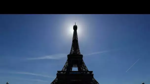 Après neuf mois de fermeture, la tour Eiffel rouvre ses portes au public • FRANCE 24