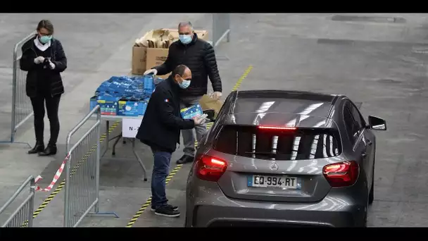 À Nice, un "drive" pour distribuer masques et gels aux soignants "en 30 secondes à peine"