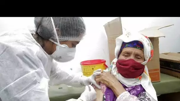 L'armée déployée en Tunisie pour vacciner la population alors que l'épidémie fait des ravages