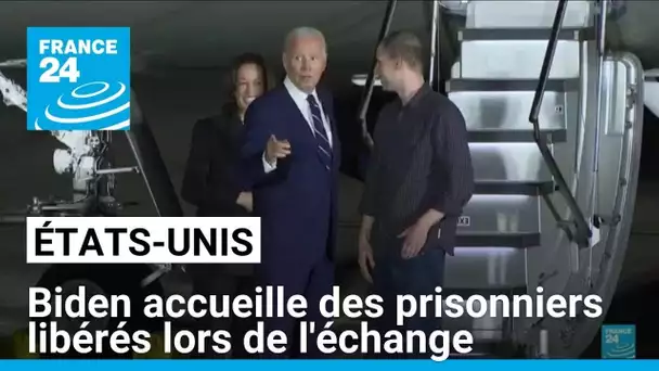 Joe Biden accueille des prisonniers libérés lors d'un échange entre la Russie et les Occidentaux