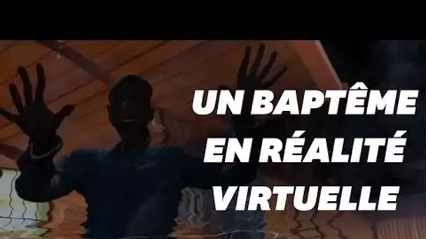 Un pasteur baptise un joueur en réalité virtuelle