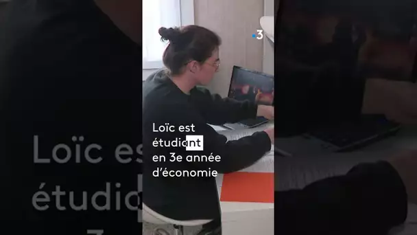 Il est étudiant et sa coloc est âgée de 95 ans