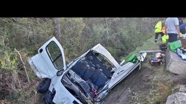 Accident de minibus : un des enfants blessés est décédé, quatre toujours en urgence absolue