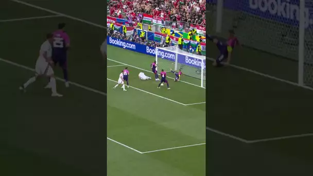 🤯 Le sauvetage MIRACULEUX de Kimmich sur sa ligne ! #shorts