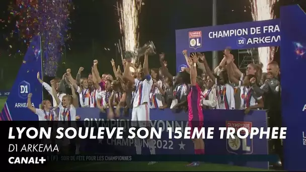 La remise du trophée de championnes de France - D1 Arkema