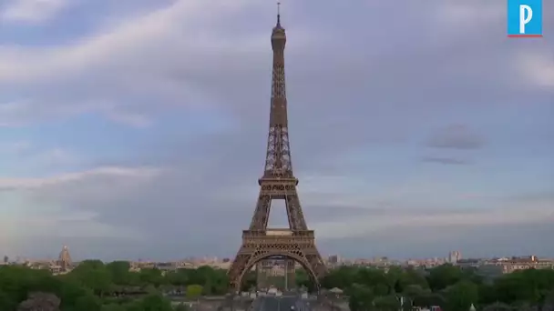 Des tours du monde entier s'illuminent en hommage aux soignants