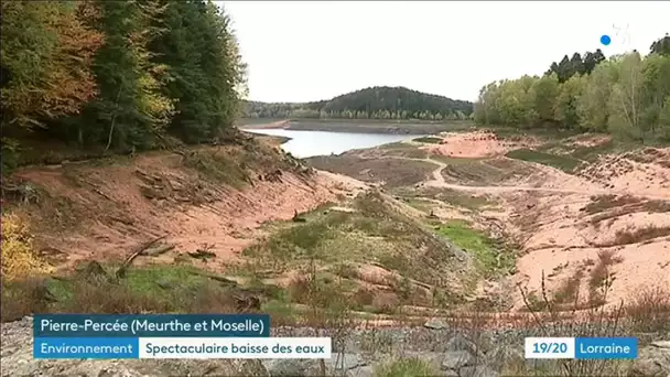 Le niveau d'eau du lac de Pierre Percée très bas