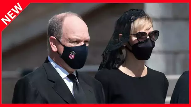 ✅  Charlene, Albert, Caroline de Monaco masqués aux obsèques de la baronne de Massy