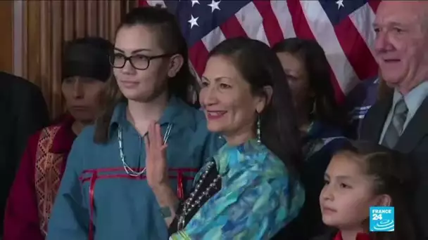 Deb Haaland, première personne amérindienne à devenir ministre aux Etats-Unis