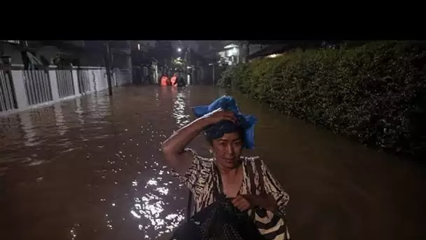 Inondations en Indonésie après des pluies torrentielles