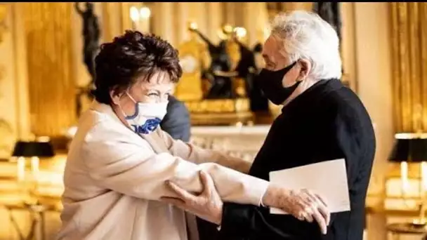 "Restez tranquille" : Roselyne Bachelot atomisée par un célèbre acteur pour son...