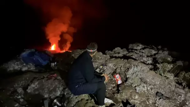 Piton de la Fournaise : un spectacle nocturne en petit comité à cause du couvre-feu