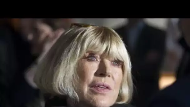 Marianne Faithfull au plus mal : bien que guérie de la Covid-19, elle donne...