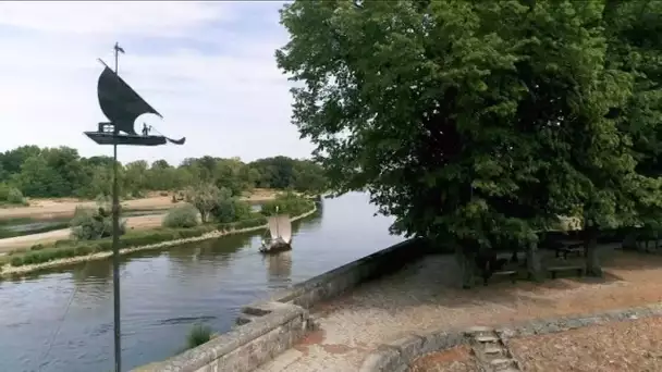 Balade touristique sur la Loire vers Châtillon-sur-Loire dans le Loiret