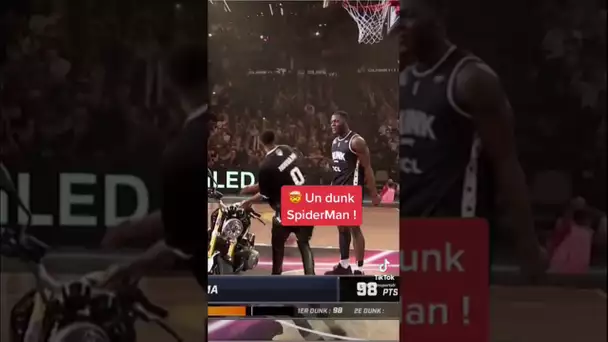 🤯 Un dunk SpiderMan !