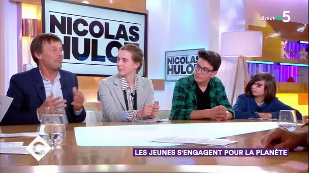 Nicolas Hulot et les jeunes qui s&#039;engagent pour la planète - C à Vous - 14/03/2019