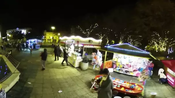 VIDEO 360° Lumières de Laval 2018 : Le sapin, place de la mairie