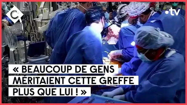 La polémique inattendue après la greffe de cœur de porc - C à Vous - 24/01/2022