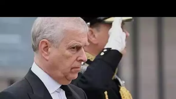 Deux hommes inculpés pour "agression" du prince Andrew Heckler lors des funérailles de la reine