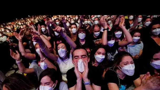 Covid-19 : 5 000 personnes réunies pour un concert-test à Barcelone