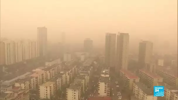 Tempête de sable et pollution : cocktail suffocant à Pékin