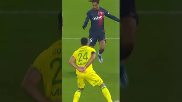 Premier but de Bradley Barcola au PSG ⭐