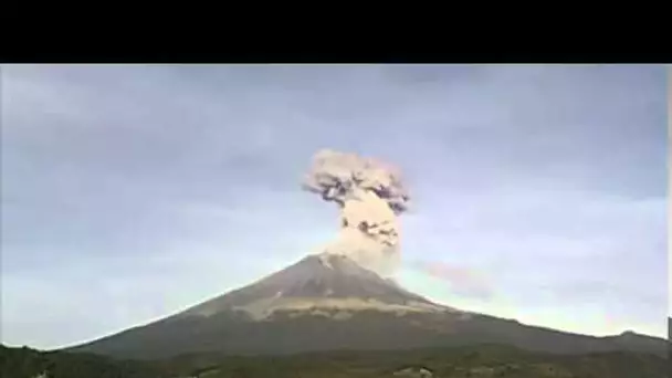 Le volcan du Mexique Popocatepetl crache une colonne de cendres