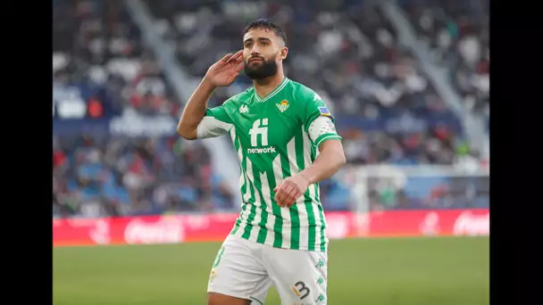 👂 Listen, Fekir... YOU SCORED A GOLAZO! 🎯🔝#RealBetis #LaLigaSantander #shorts #NoEsFútbolEsLaLiga