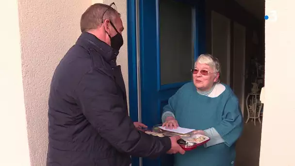 Le maire de Nordausques organise le repas des aînés du 11 novembre à domicile pendant le confinement