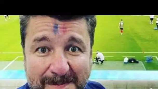 Bruno Guillon taclé pour une photo prise dans les tribunes du match des Bleus,...