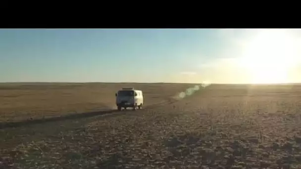 En Mongolie, un infirmier parcourt la steppe pour vacciner les habitants isolés