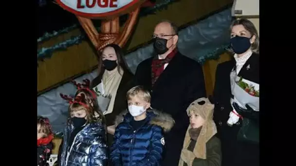 PHOTOS – Jacques et Gabriella de Monaco, adorables stars du marché de Noël de...