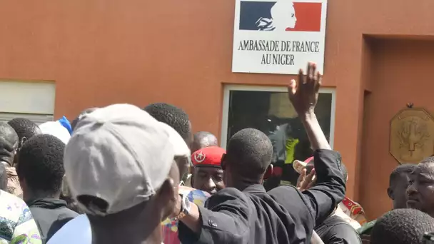 Niger : la France répliquera «de manière immédiate et intraitable» en cas d'attaque contre ses re…